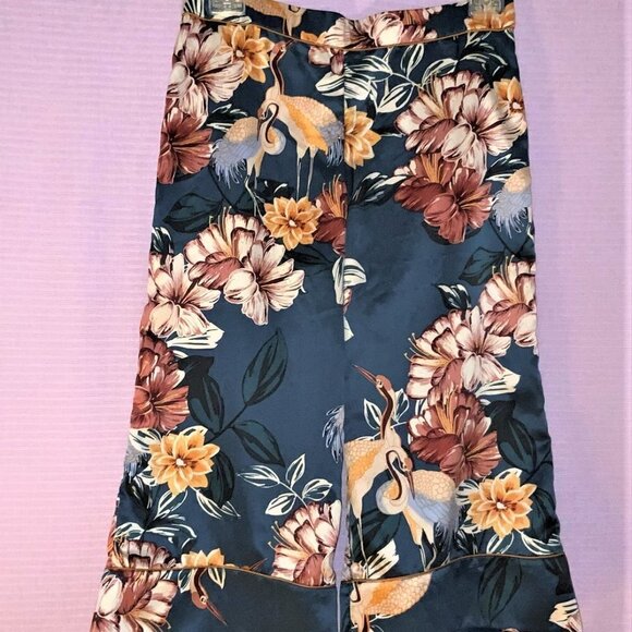 New Without Tags Ella Size Medium Tropic Gaucho Pants Like Silk - Picture 2 of 9